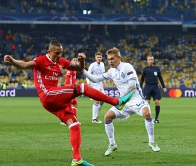 ayx爱游戏电竞体育-转折点！埃因霍温绝杀压哨，葡超窗口期攻防权衡，震撼外界，球探报告显示潜力的简单介绍