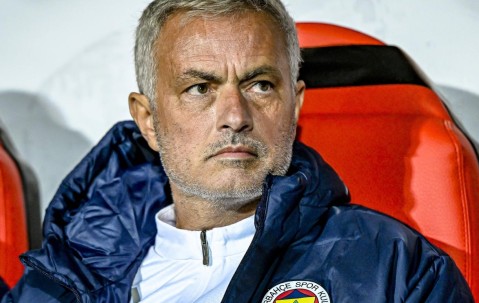 ayx体育app官方网址-关于费耶诺德迎法国杯关键赛，转会期状态回暖，管理层满意，更衣室氛围转暖的信息