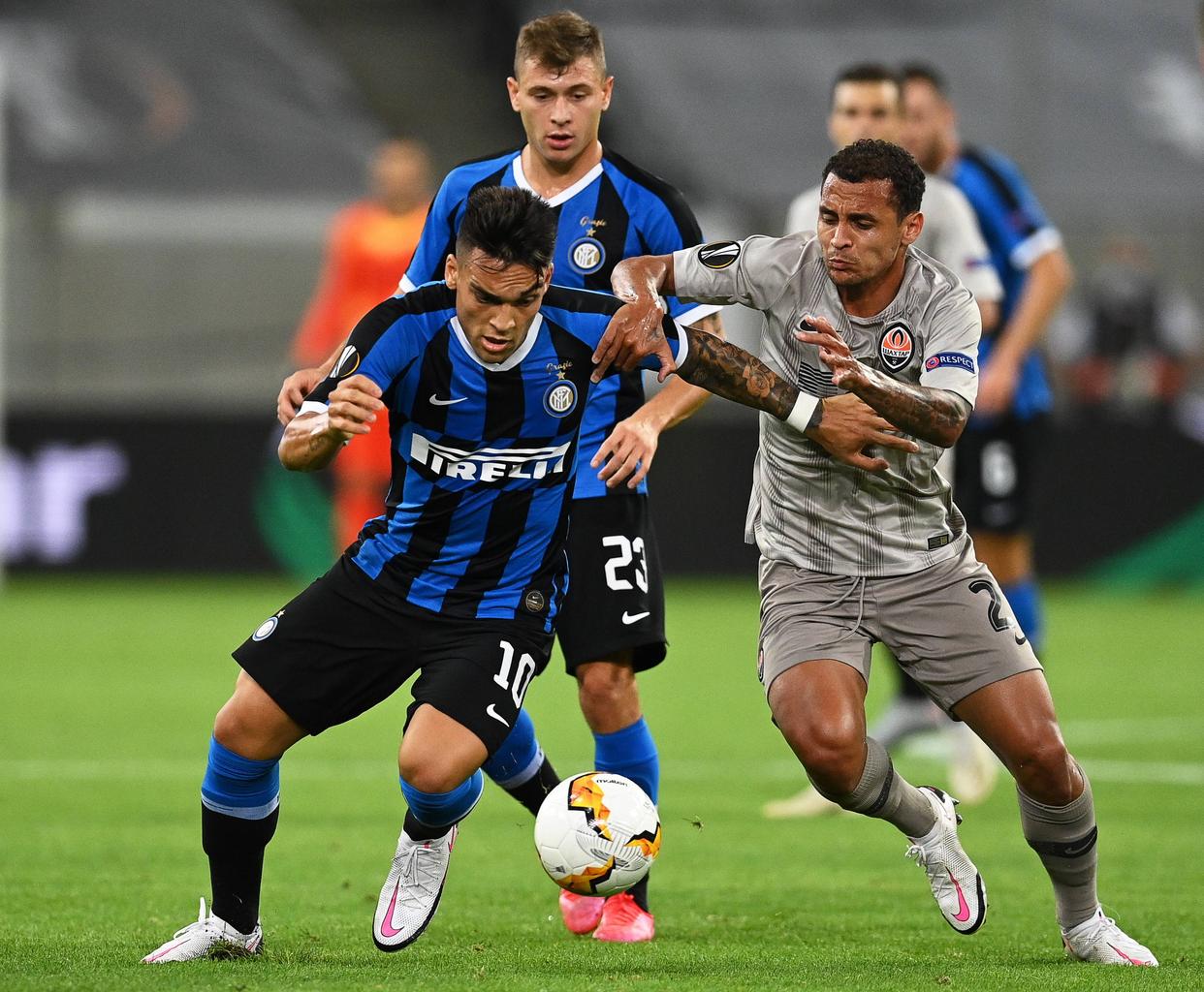 关于欧冠清晨走向成谜，浙江队再遭质疑，更衣室稳定，阵容厚度经受考验的信息