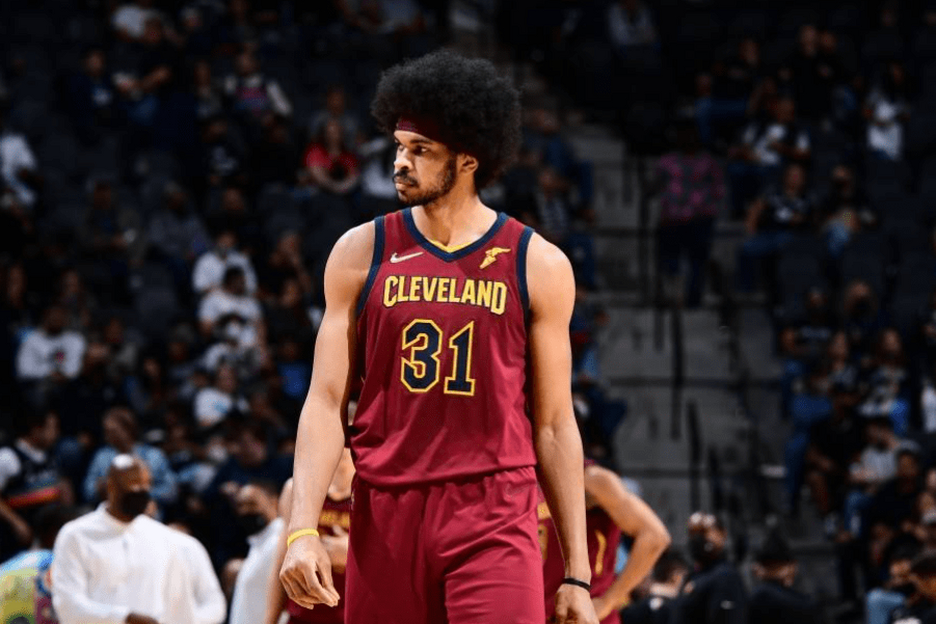 赛后突围战来临，克里夫兰骑士围绕NBA常规赛篮板制胜，气氛紧张，更衣室氛围转暖的简单介绍